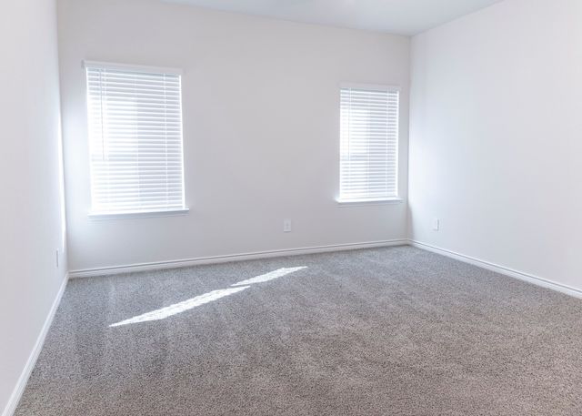 1305 Silent Peak Drive, Princeton, TX 75407