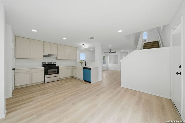 5039 Bending Trail, San Antonio, TX 78247