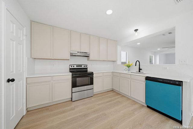 5039 Bending Trail, San Antonio, TX 78247