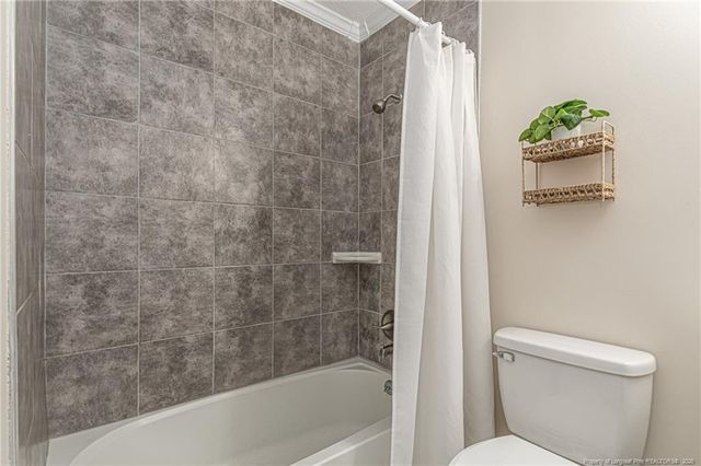 6493 Tarrytown Drive, Fayetteville, NC 28301