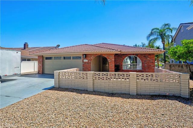 30449 Sea Horse, Canyon Lake, CA 92587