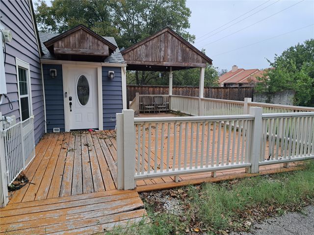 1609 Spring Avenue, Carrollton, TX 75006