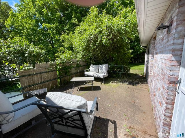 79 Owens Lane B, Glastonbury, CT 06033