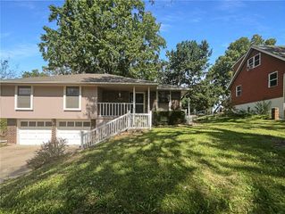 309 Shawn Court, Blue Springs, MO 64014