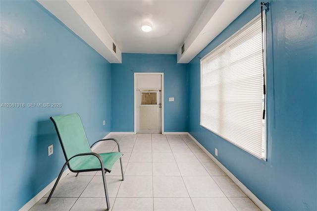 5737 Grant Street, Hollywood, FL 33021
