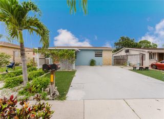 5737 Grant Street, Hollywood, FL 33021