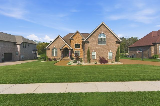 107 Avalon Bay Dr, Old Hickory, TN 37138