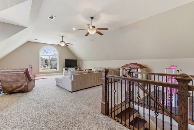 107 Avalon Bay Dr, Old Hickory, TN 37138