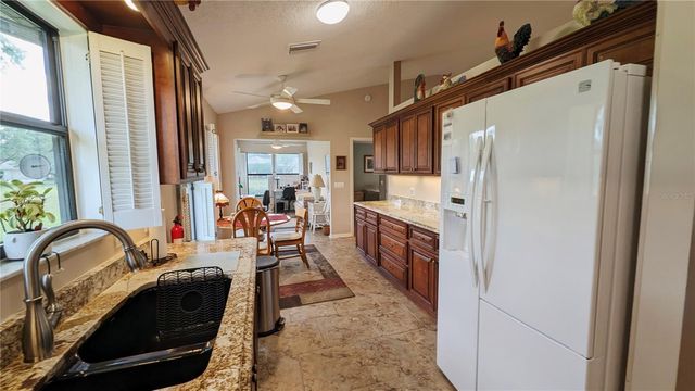 6215 W LEXINGTON DRIVE, Crystal River, FL 34429