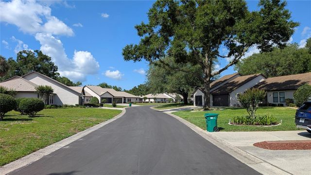 6215 W LEXINGTON DRIVE, Crystal River, FL 34429