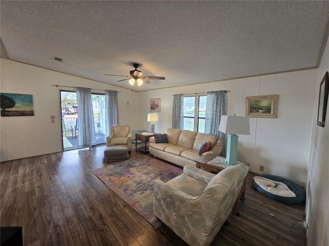 6309 GROVE POINTE DRIVE SE, Winter Haven, FL 33884