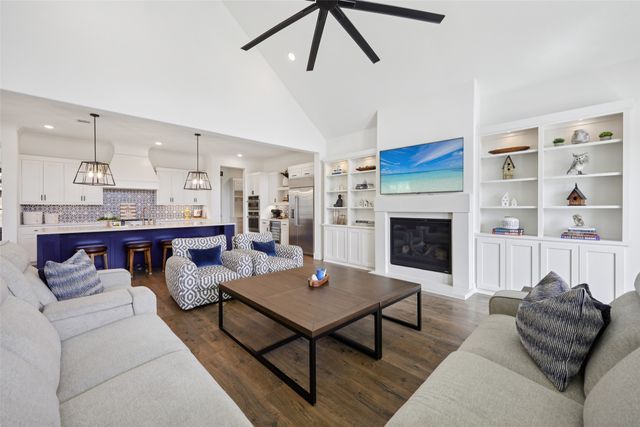 7224 Smith Farm Drive, North Richland Hills, TX 76182