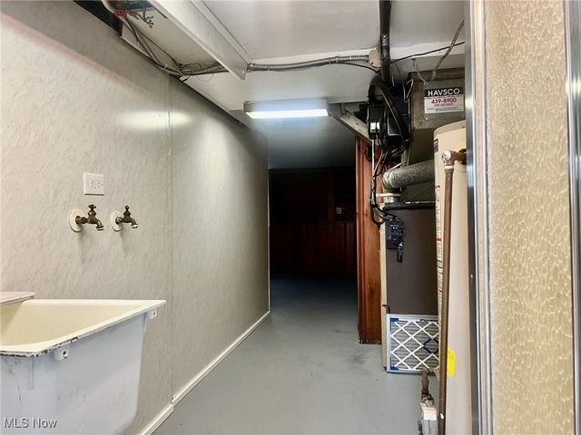 20608 Harvard Avenue, Highland Hills, OH 44122