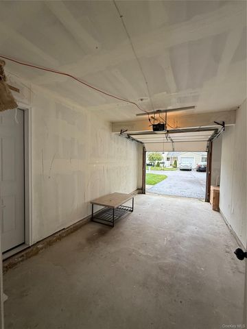 708 W Cabot Court 708, Saint James, NY 11780