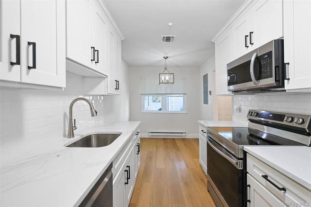 708 W Cabot Court 708, Saint James, NY 11780