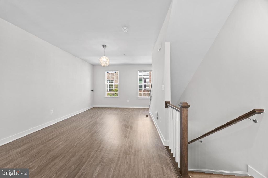 Image 11 of property listing at 8264 MINER ST, Greenbelt, MD 20770