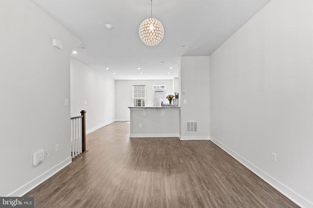 Image 13 of property listing at 8264 MINER ST, Greenbelt, MD 20770