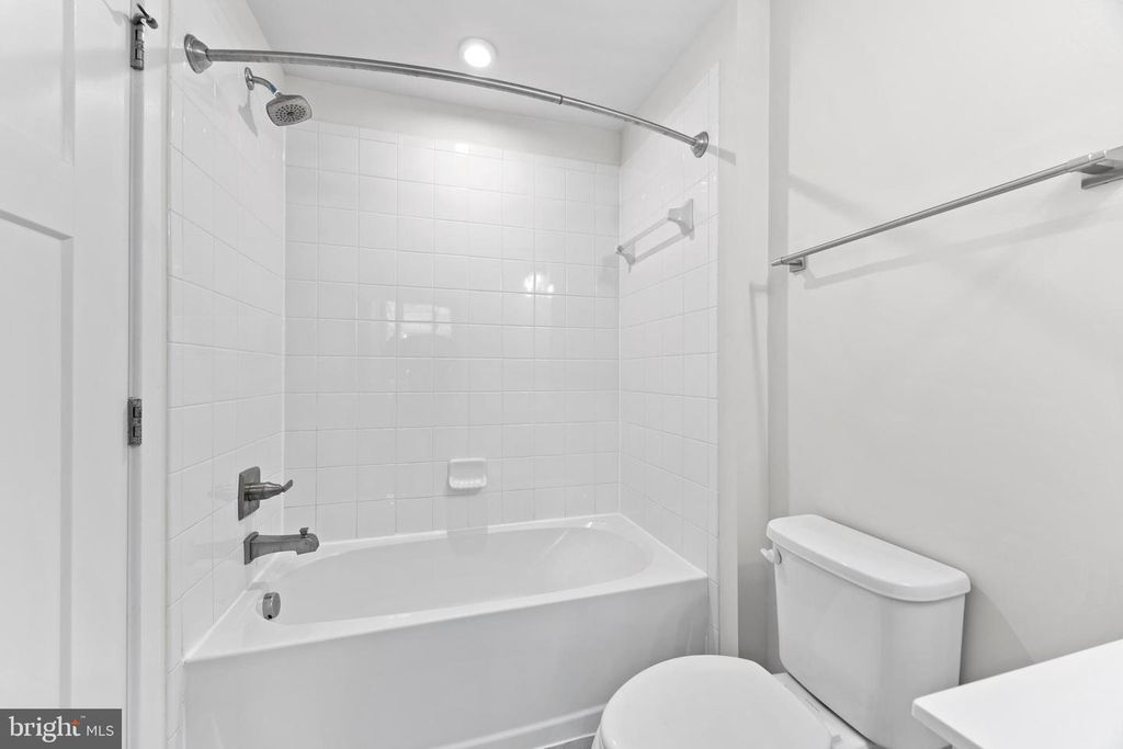 Image 20 of property listing at 8264 MINER ST, Greenbelt, MD 20770