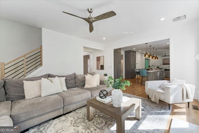 3020 Compass Pointe Walk, Alpharetta, GA 30005