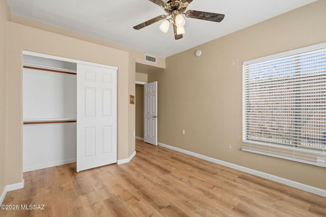 2521 S Pecan Valley Place, Green Valley, AZ 85614