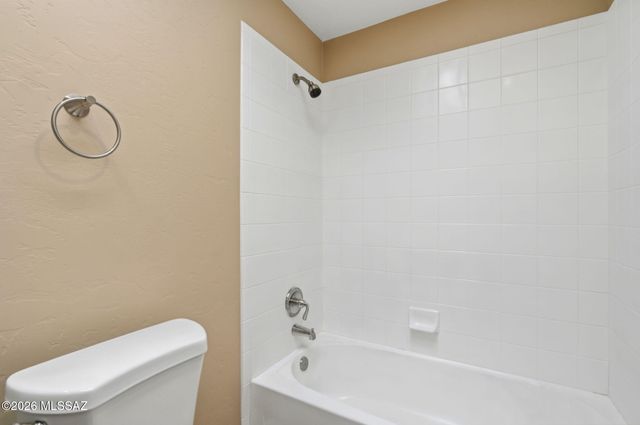 2521 S Pecan Valley Place, Green Valley, AZ 85614