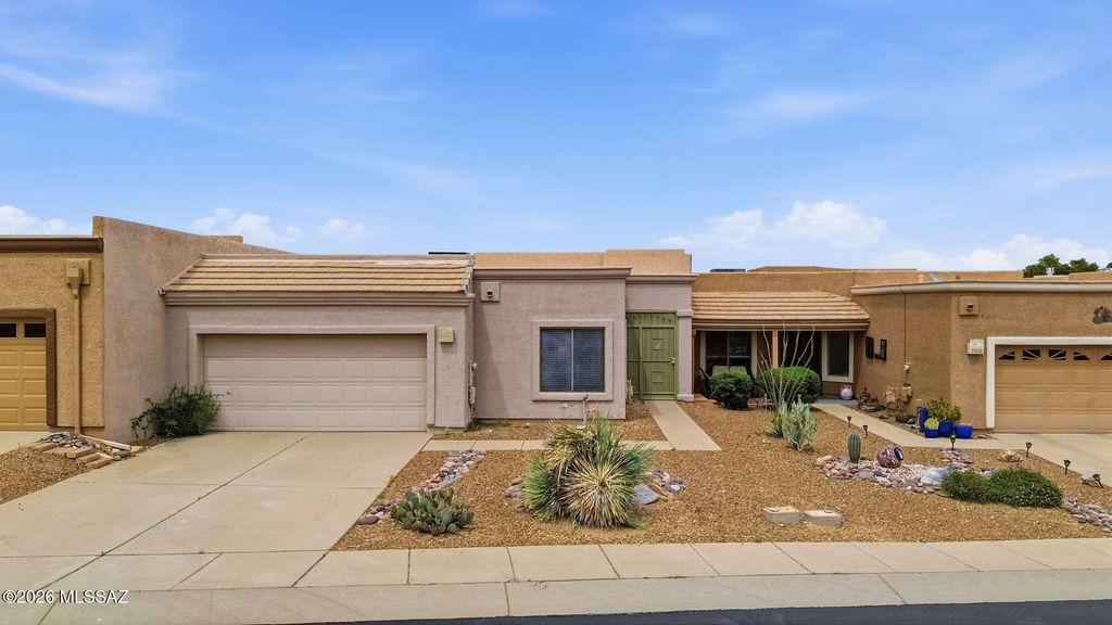 2521 S Pecan Valley Place, Green Valley, AZ 85614