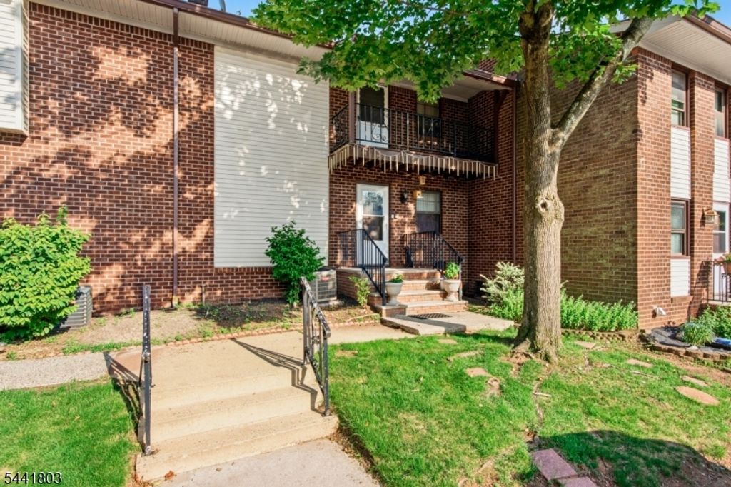795 Eves Drive, Hillsborough Twp., NJ 08844