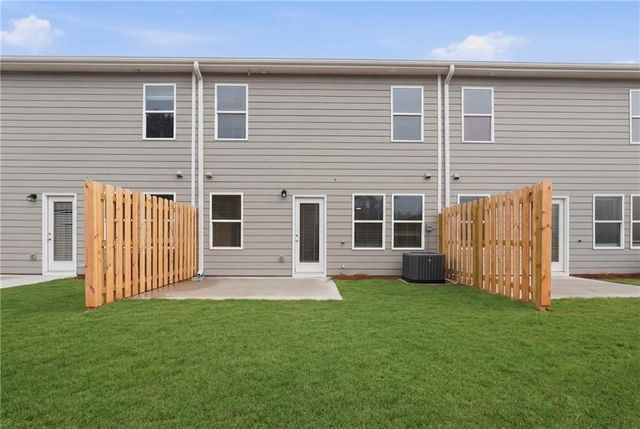 220 Norchester Avenue, Hogansville, GA 30230