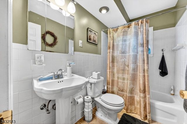305 Madison Ave, Rahway City, NJ 07065