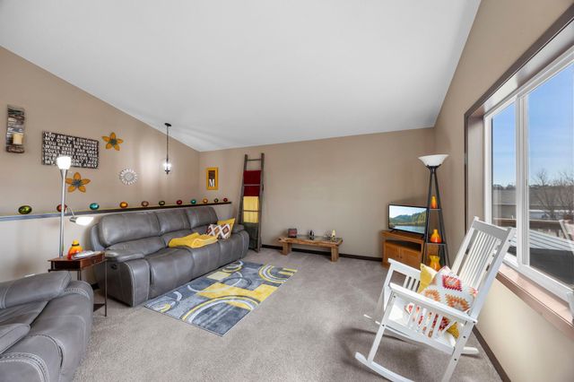 13883 306th Avenue NW, Princeton, MN 55371