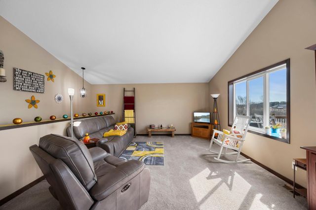 13883 306th Avenue NW, Princeton, MN 55371