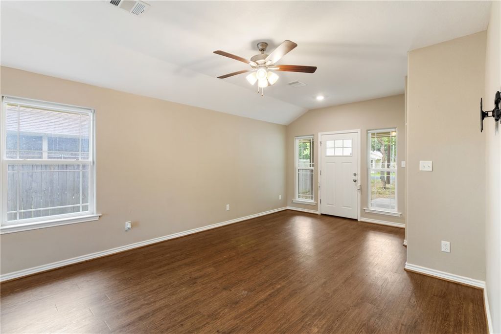 1807 Nuches Lane, Bryan, TX 77803 — photo 5