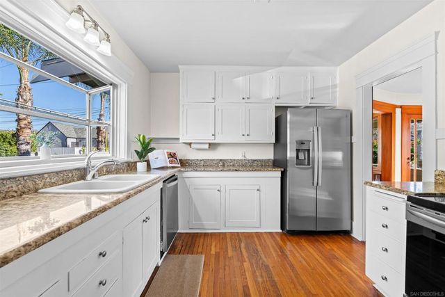 4194 Stephens, San Diego, CA 92103