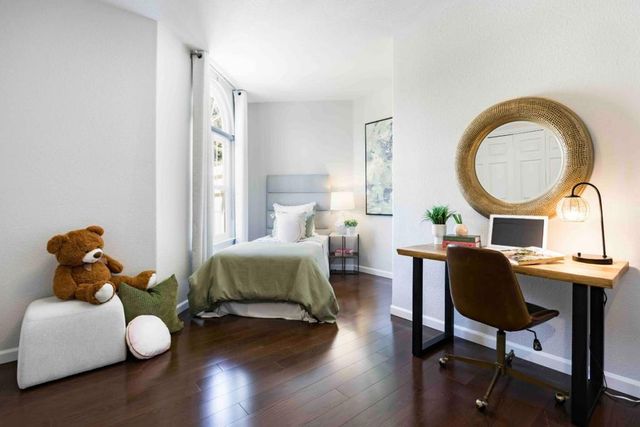 1120 Carlos Privada, Mountain View, CA 94040