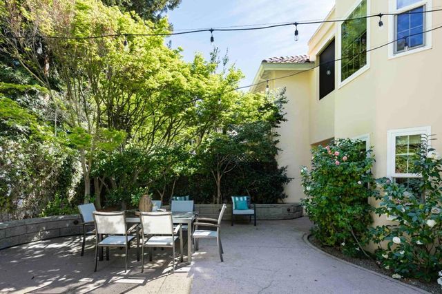 1120 Carlos Privada, Mountain View, CA 94040