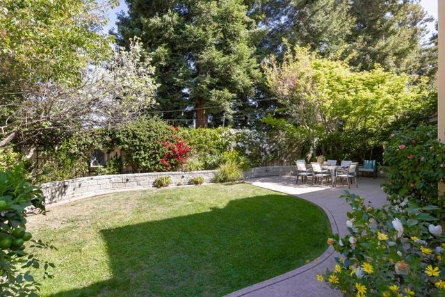 1120 Carlos Privada, Mountain View, CA 94040
