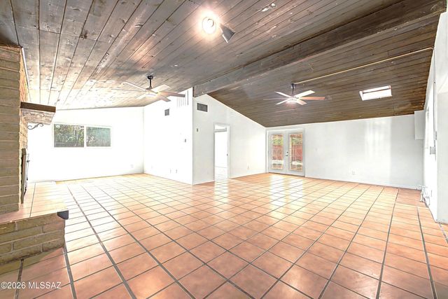 5531 S Olympia Stravenue, Tucson, AZ 85706