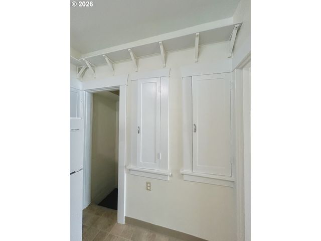 2202 Ne EVERETT St, Portland, OR 97232