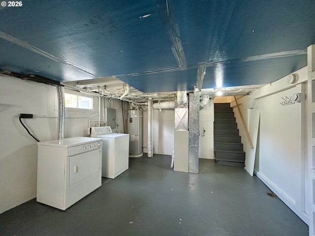 2202 Ne EVERETT St, Portland, OR 97232