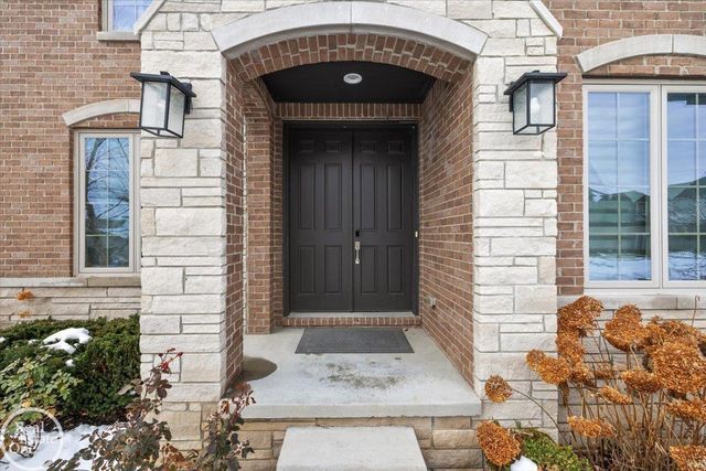 4919 Park Manor Drive, Troy, MI 48098