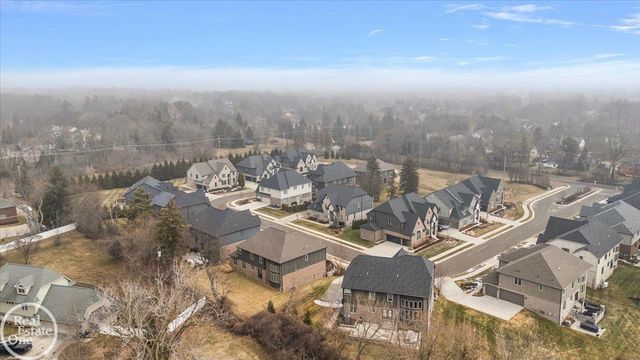 4919 Park Manor Drive, Troy, MI 48098