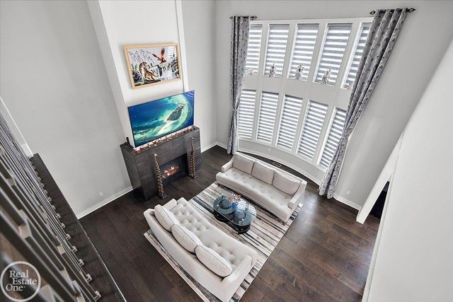 4919 Park Manor Drive, Troy, MI 48098