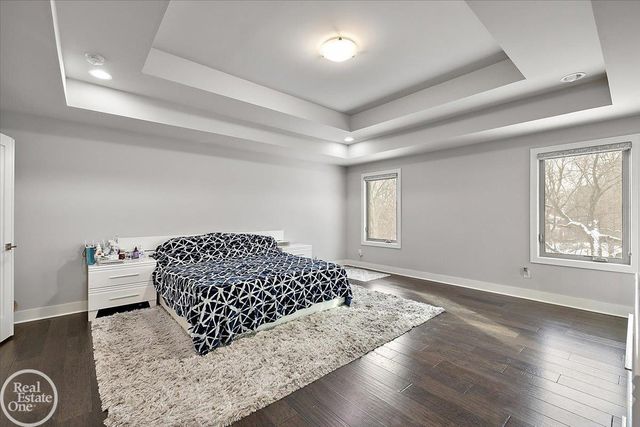 4919 Park Manor Drive, Troy, MI 48098