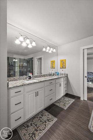 4919 Park Manor Drive, Troy, MI 48098