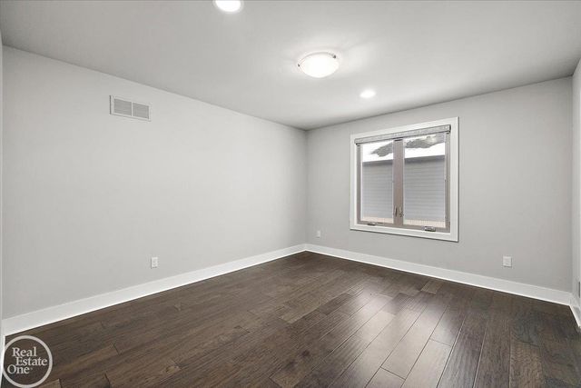 4919 Park Manor Drive, Troy, MI 48098