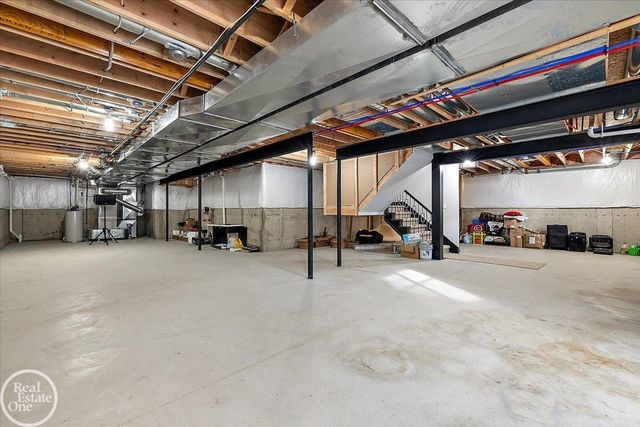 4919 Park Manor Drive, Troy, MI 48098