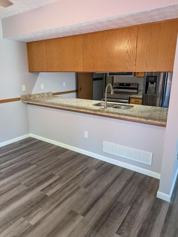 7699 Stow Acres Place, Pickerington, OH 43147