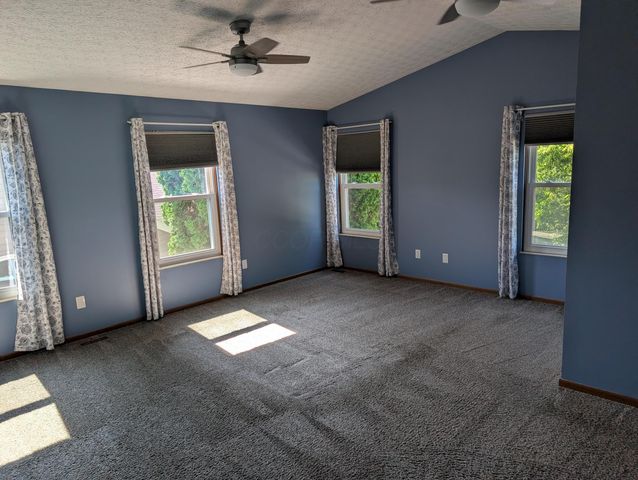 7699 Stow Acres Place, Pickerington, OH 43147
