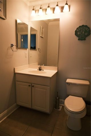 5238 W KENNEDY BOULEVARD, Tampa, FL 33609