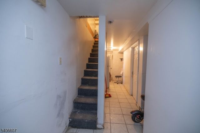 450 3RD AVE 2, Elizabeth City, NJ 07206